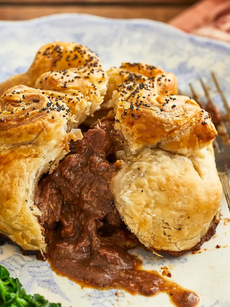 Fieldfare Steak & Stilton Purse